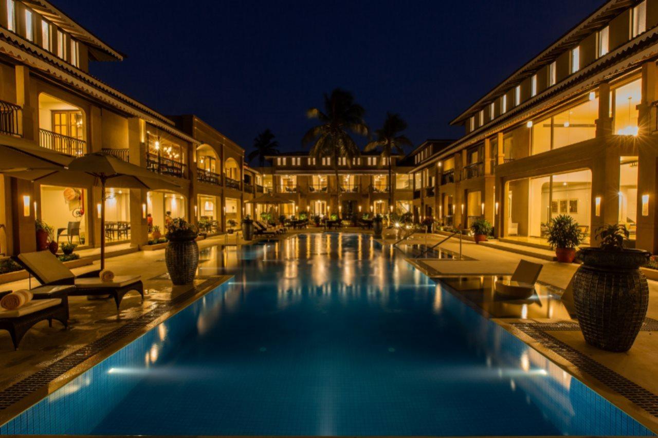 Marquis Beach Resort Candolim Bagian luar foto